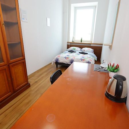 Fantastic Waw - C19 Room E Varşovia Exterior foto